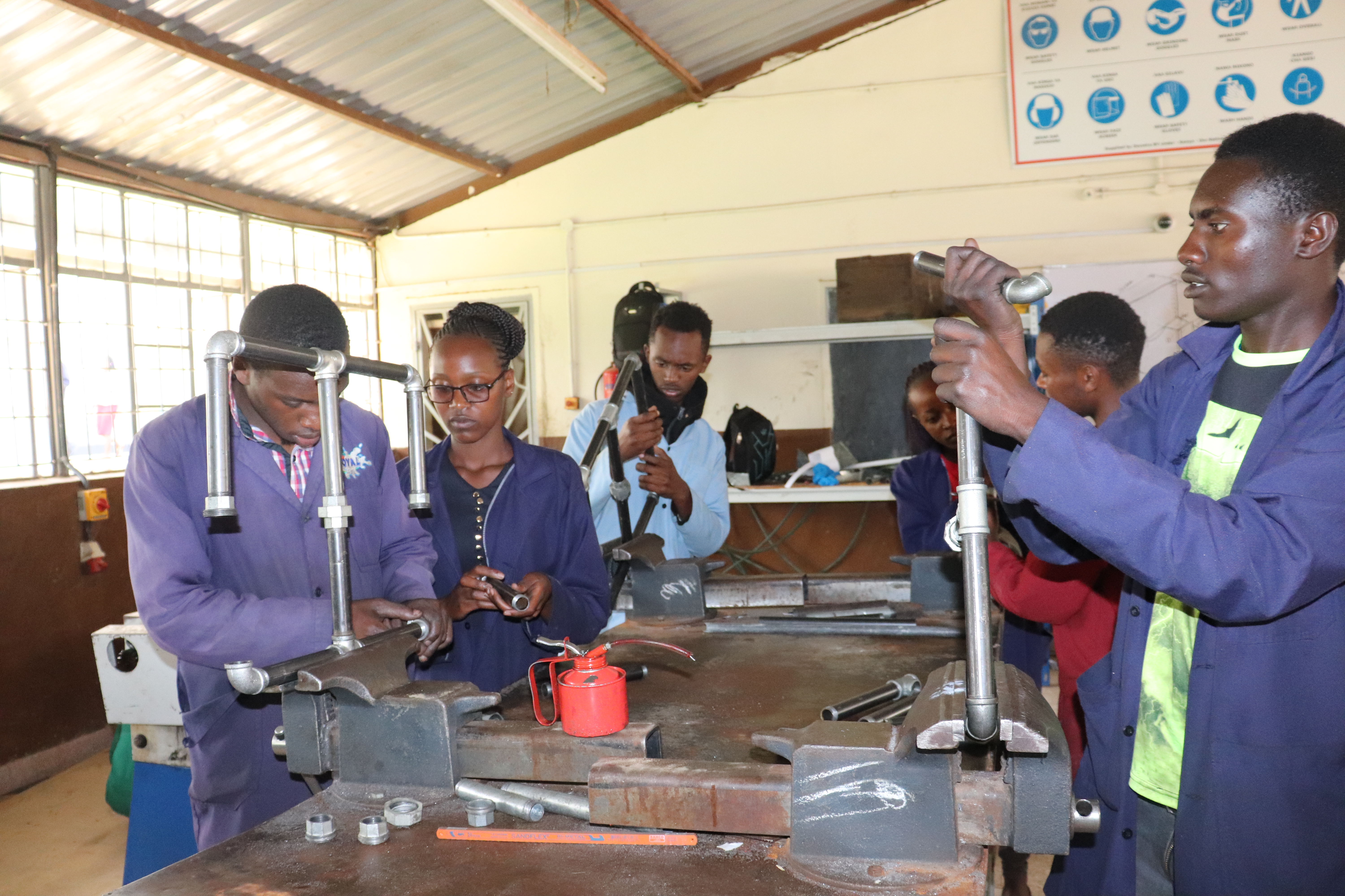 The Maeu Naional Polytechnic Course